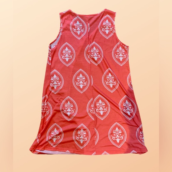 Summer Dress 🌸🌴🌞 - Picture 2 of 2